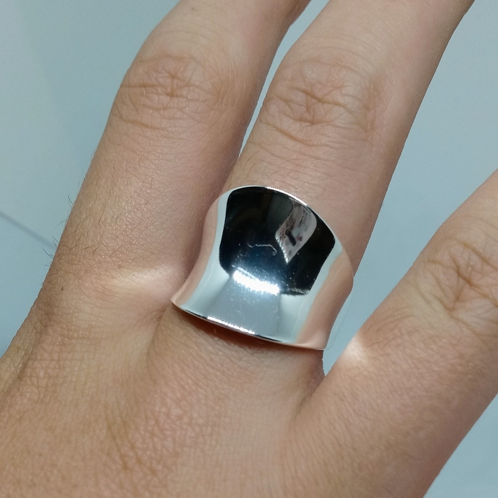 Silver Ring - Picture 2 of 3